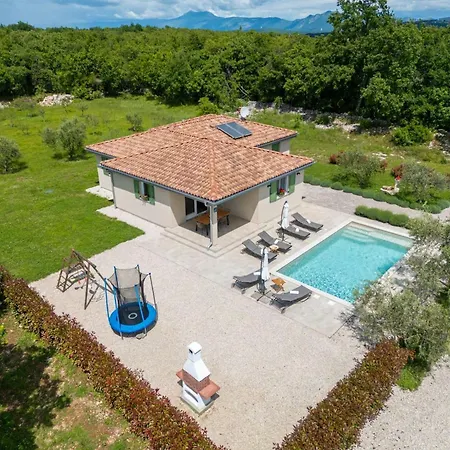 Dom wakacyjny Milevoj - Three Bedroom