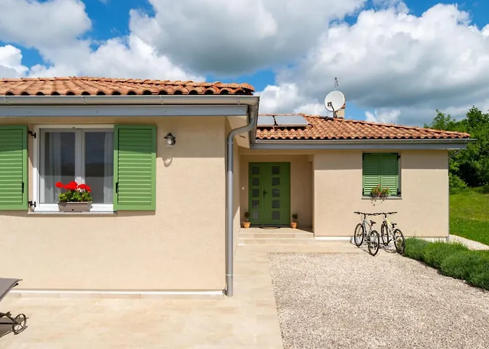 Milevoj - Three Bedroom Dom wakacyjny *