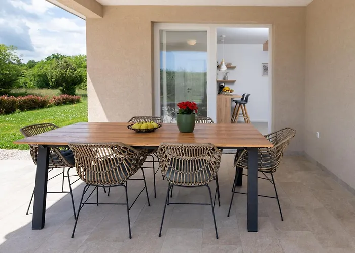 Milevoj - Three Bedroom Dom wakacyjny